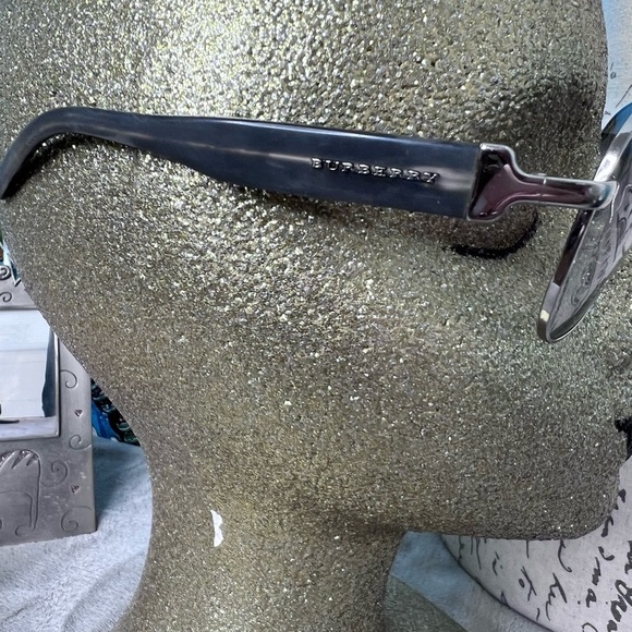 Burberry Black and gray marbled aviator, sunglasses. main image 4